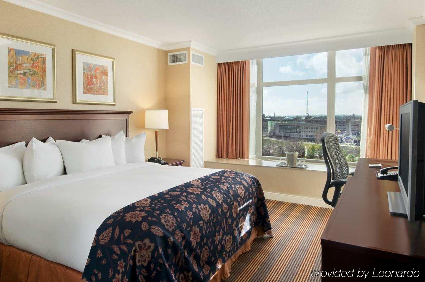 Hilton Providence Hotel Room photo